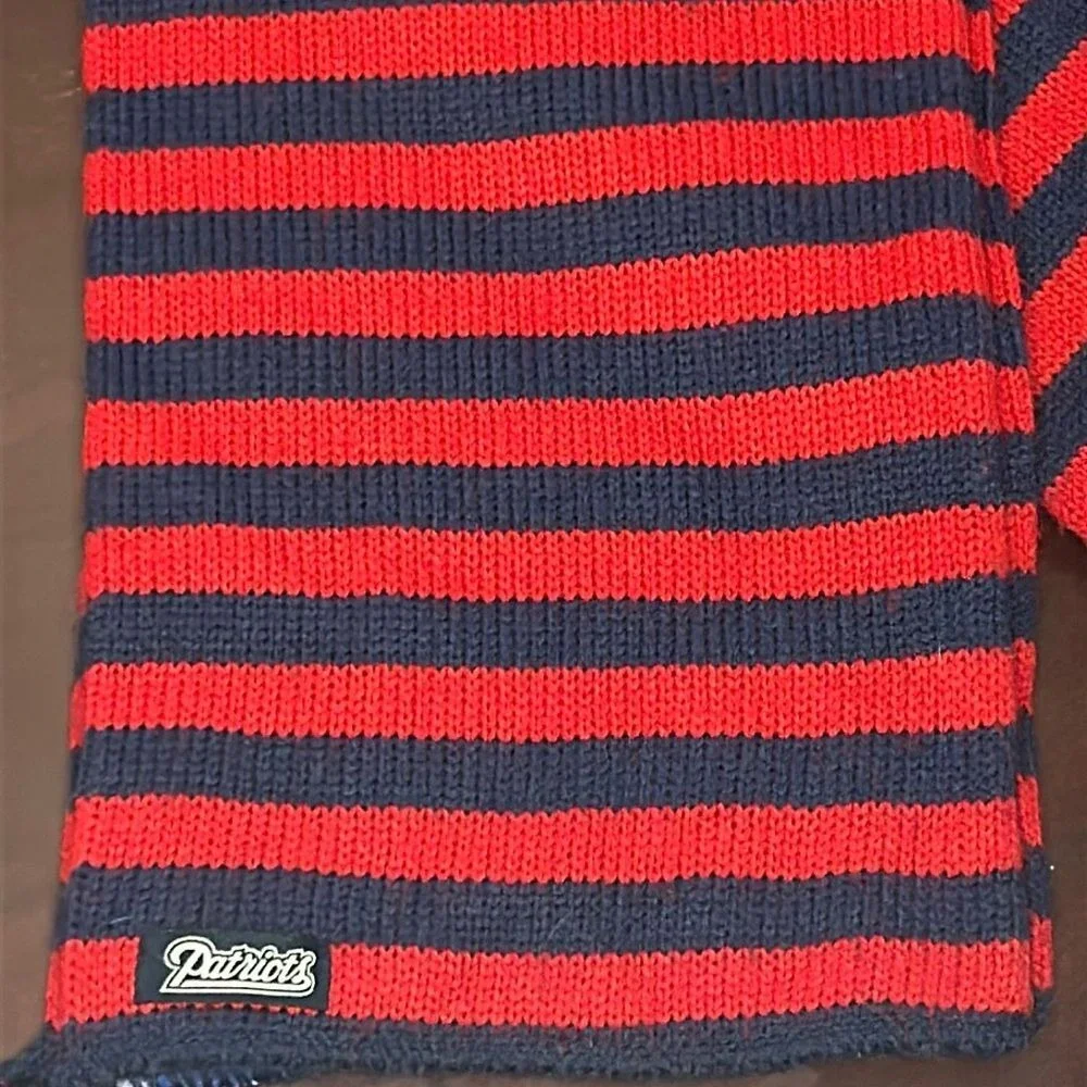 NFL x Reebok Men's New‎ England Patriots Football Red Blue Stripe Winter Scarf